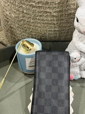 Louis Vuitton Damier Graphite Black Card & Key Holder